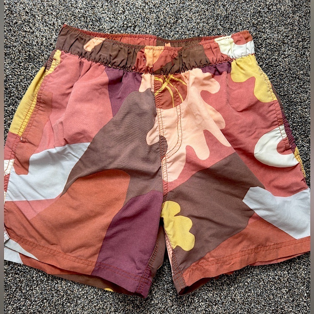 URBAN‎ OUTFITTERS Men's Printed Swim Shorts Swim Trunks Size small